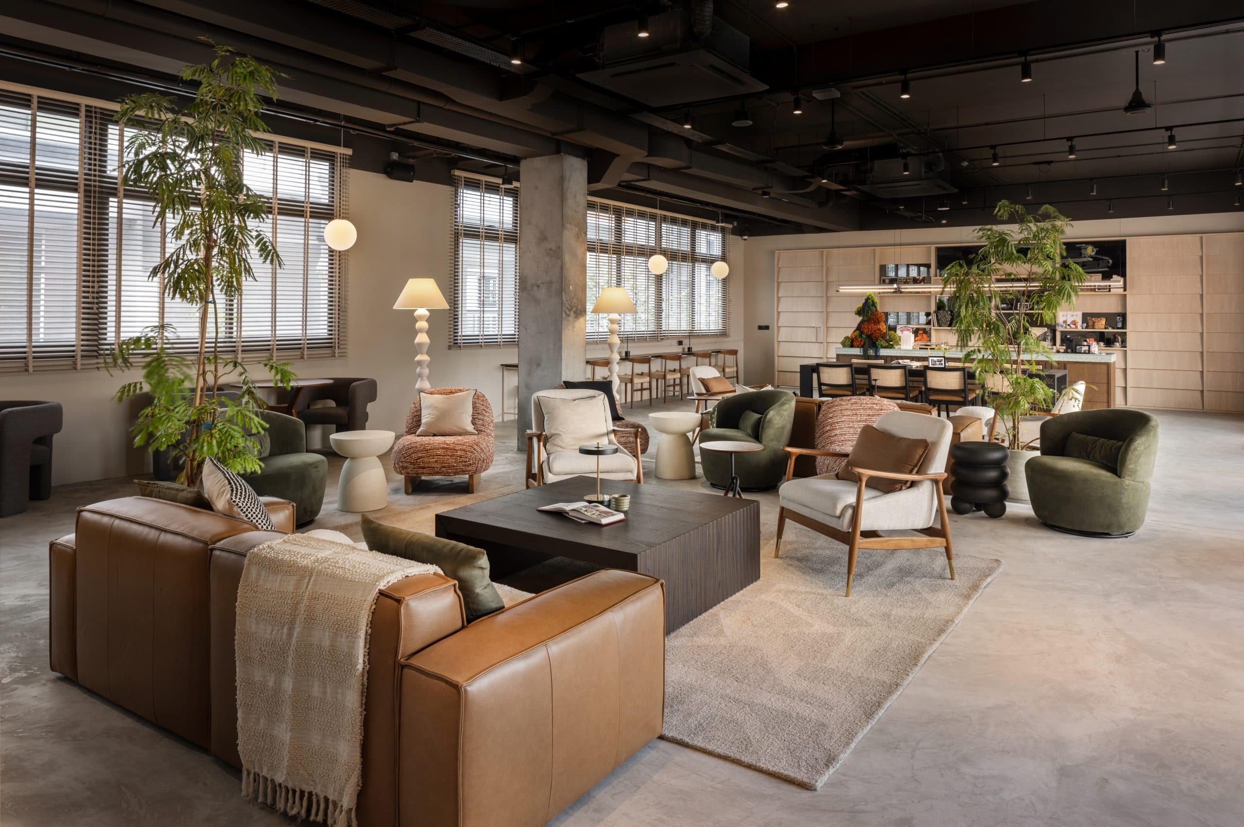 Alma House lounge — Pour&Ponder venue